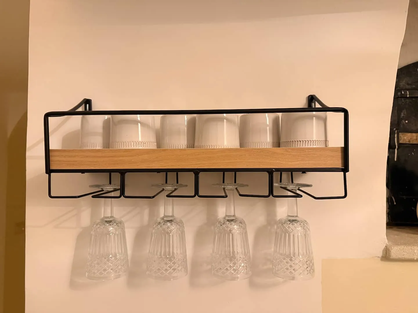 Fully-equipped kitchen